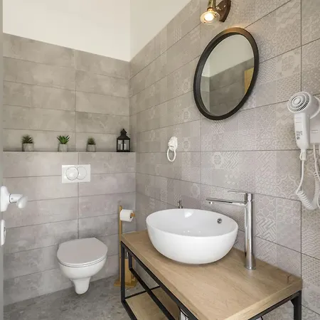 Greystone By Interhome * Zvečanje